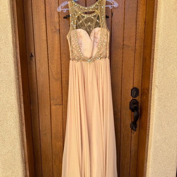 Prom Dress - Picture 2 of 4